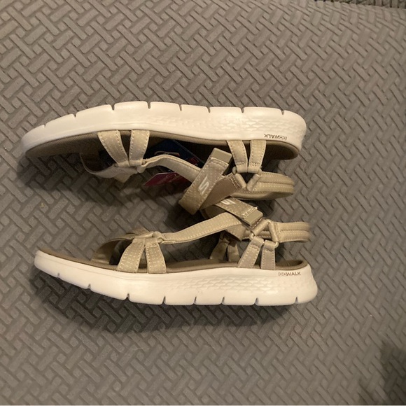 Skechers Taupe/beige Sports Sandals NIB - Picture 3 of 6